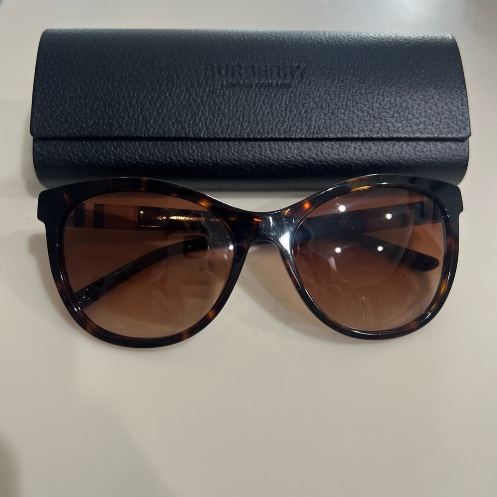 Burberry B4199 3002/13 Sunglasses – Tortoise Brown 58mm - Picture 3 of 7